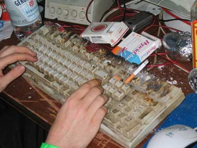 tastaturapepeljara.jpg