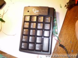 USB numeric keypad with RFID reader